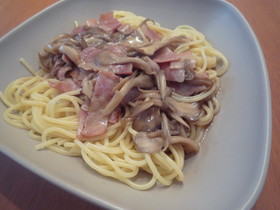 ベーコンとまいたけの和風あんかけパスタ