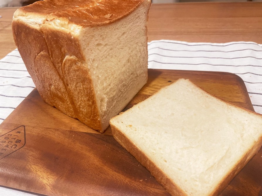 焼きたて最高☆正方形一斤食パンの画像