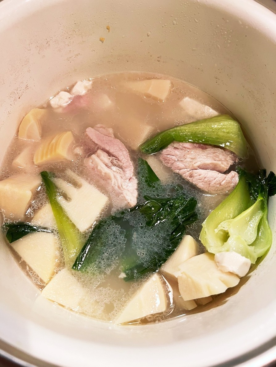 旬の筍で作る中華スープ「腌篤鮮」の画像