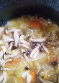 生姜とニンニクで身体に優しいスープ