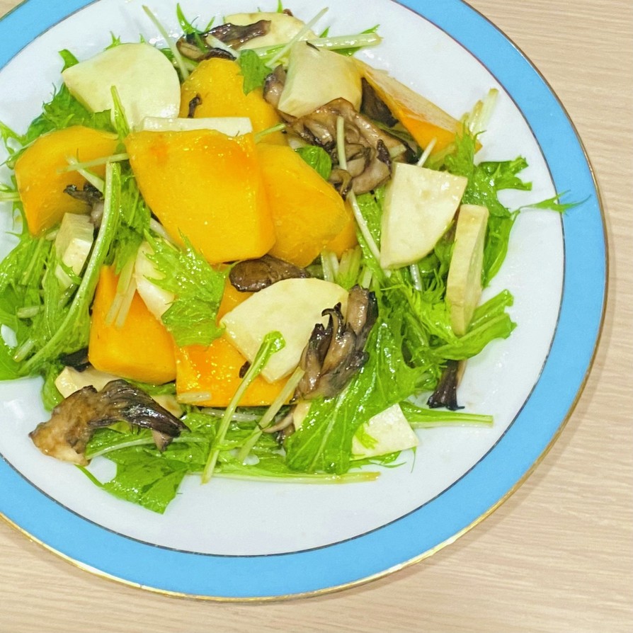 黒酢で食べる 柿と舞茸のフルーツサラダの画像