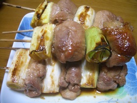 ボリューム満点な豚コマの焼き鳥