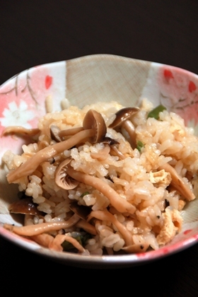 簡単☆しめじ&わらびの山の香りご飯