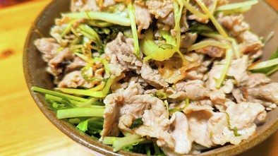 【簡単】豚肉と水菜の炒め物の写真