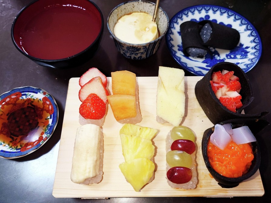 真のフルーツ寿司セットの画像