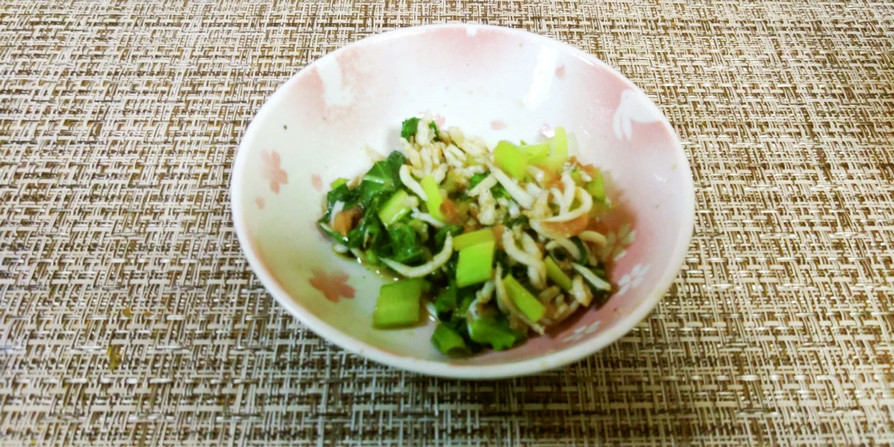 小松菜とシラスの梅鰹炒めの画像