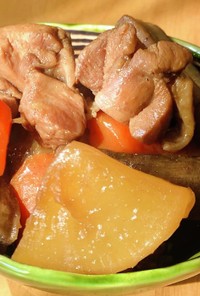 ほろほろ&栄養満点！鶏肉と根菜の煮物