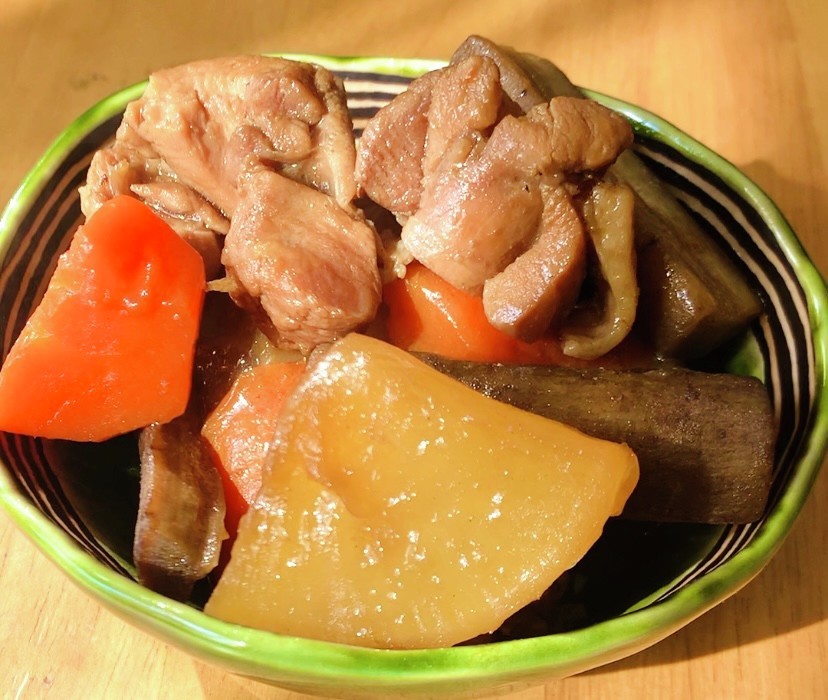 ほろほろ&栄養満点！鶏肉と根菜の煮物の画像