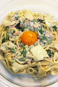 ほうれん草とモッツァレラのパスタ