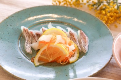炙り鯛のレモンマリネの写真