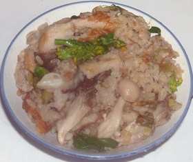 舞茸&ブナピー&白す&竹輪の炊き込みご飯