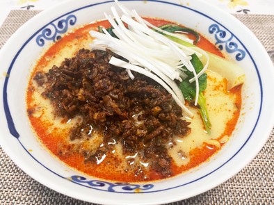 担々麺の肉味噌(甘口)の写真