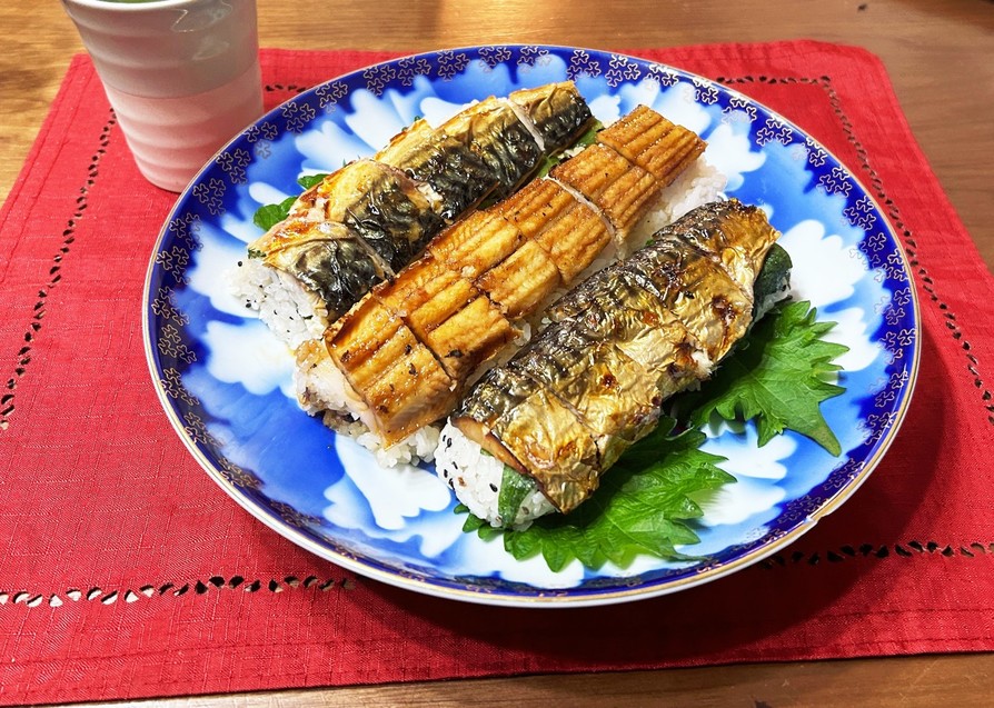焼き鯖寿司の画像