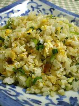 梅干しとシラスの和風チャーハン