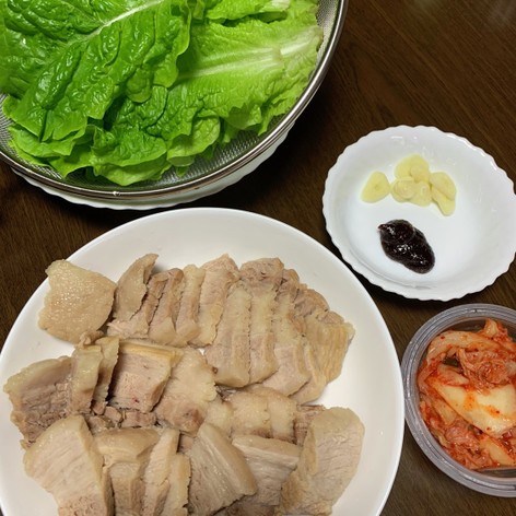 韓国料理　スユク　茹で豚