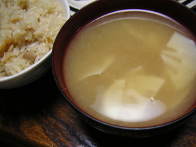 一度食べたらやみつき!筍のお味噌汁