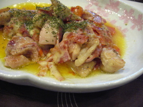 鶏とトマトのチーズ蒸し焼き