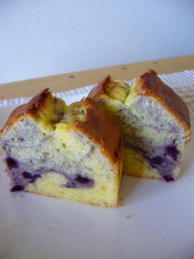 チーズとブルーベリーのマーブルケーキ