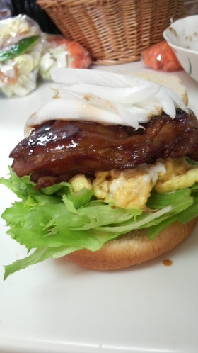 照り焼きチキン☆エッグバーガー☆