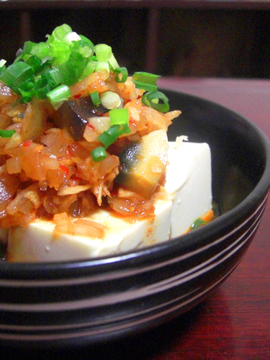 新たまねぎダレのピータン豆腐の写真
