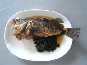 メバルとわかめの煮付け