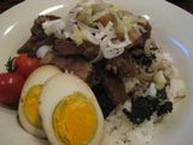 紅茶豚で丼ぶり