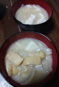 玉ねぎ豆腐油揚げの味噌汁