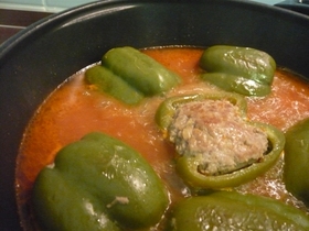 ピーマンの肉詰め☆トマト煮込み