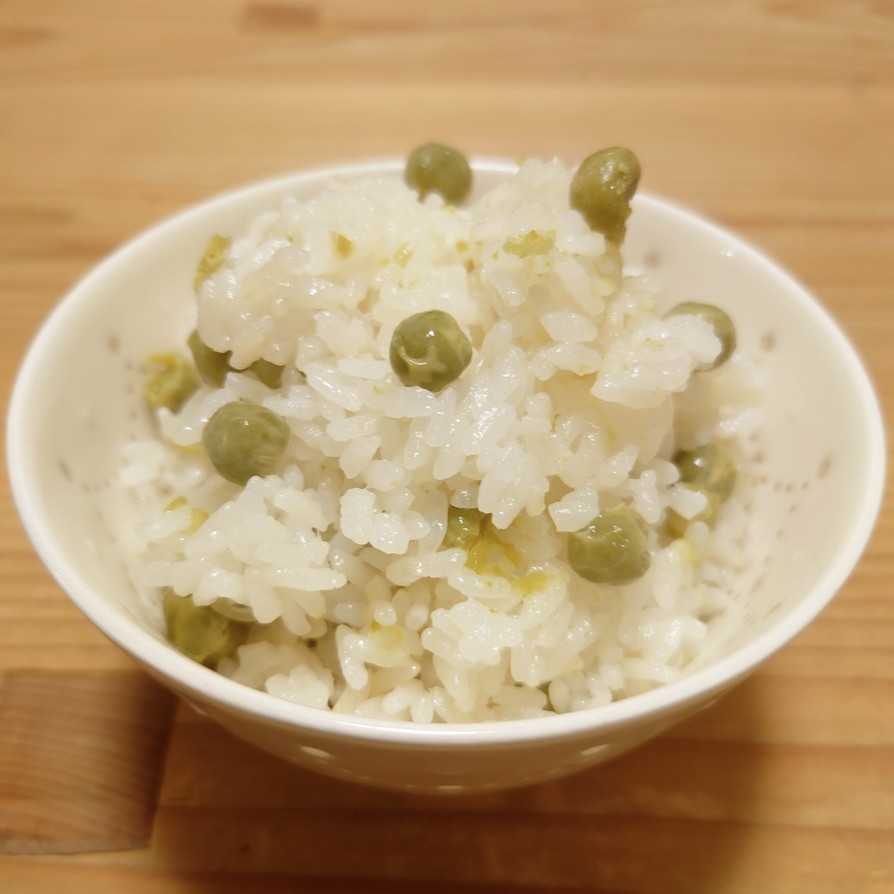 豆ご飯の画像