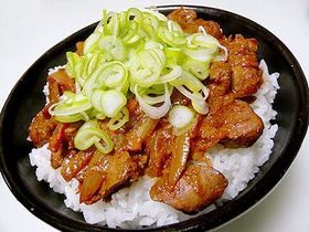 簡単っ!ピリ辛レバ丼 !!!