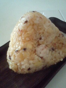 ちょいジャンク。なチーズおにぎり