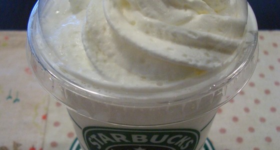 スタバ風☆バニラクリームフラペチーノ by がっこいぶり ...