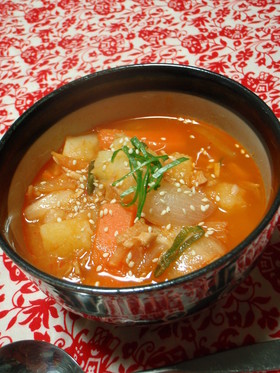 ☆ツナ缶で簡単キムチチゲ☆