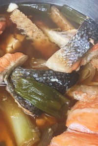 鮭と豆腐と長ネギの煮物
