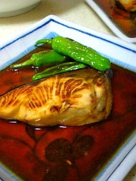 *フライパンでブリ照り*