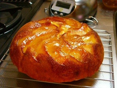 炊飯器でキレイ☆リンゴのケーキの写真