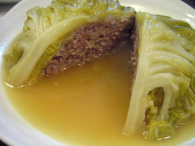 まるごと春キャベツのチーズ煮込み