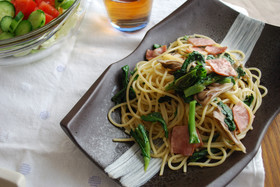 舞茸と春菊のパスタ