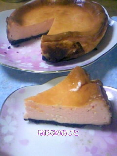 苺のかほりとオレオのチーズケーキの写真