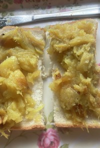 オガタランチデザート　焼き芋パン