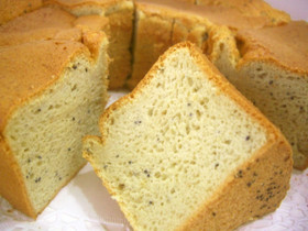 米粉で苺のシフォンケーキ