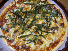 簡単☆宅配風!?照り焼きチキンピザ