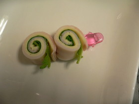彩りに✿ハム◎チーズ◎シソのぐるぐる巻き