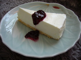 混ぜて固めるだけのヨーグルトケーキ