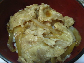 豚々拍子の豚丼