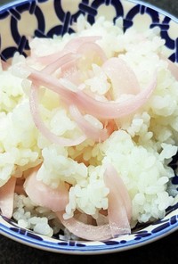 赤玉ねぎのマリネdeピンク♡ちらし寿司