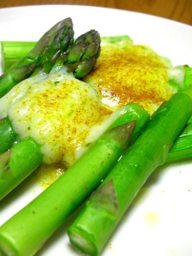 とろとろチーズの温野菜~アスパラガス~