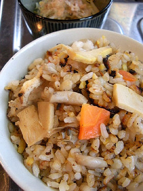 旬!♪たけのこ五目雑穀飯!