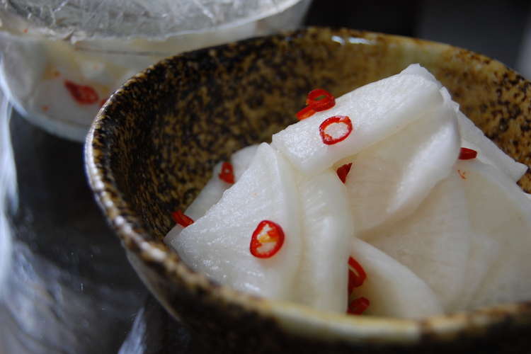 すし酢で簡単お漬物 大根のピリ辛甘酢漬け レシピ 作り方 By つらぬき丸 クックパッド