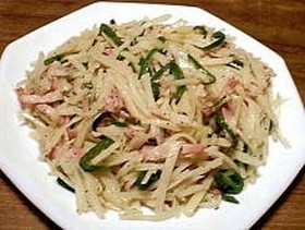 じゃがいものせん切り野菜炒め